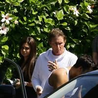 Family and guests arrive at the wedding venue of Kris Humphries and Kim Kardashian pictures | Picture 62569